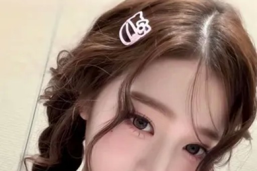 2026最新小八卦：赵丽颖礼貌送花不入场杨洋代言被秒抢圈内这些人低调又忙碌