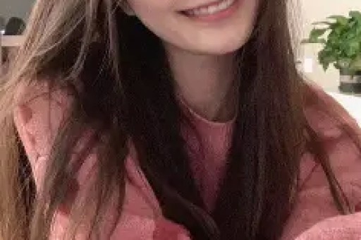 女主浮出水面！马克龙被爱妻“掌掴”线岁身姿饱满