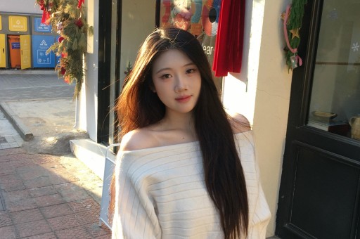 炸裂！女星被大佬做局签屈辱协议、被爆猛料的瓜