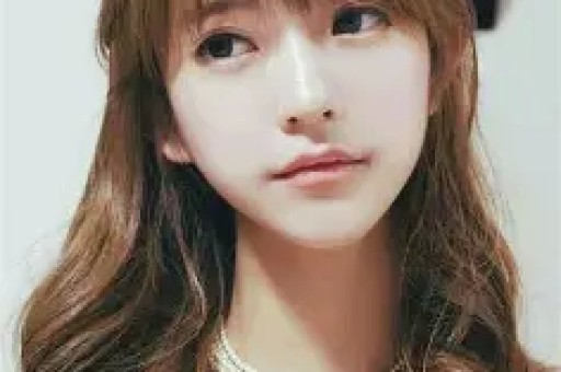 冉莹颖人设崩了想和邹市明收入AA女方账号被冲 网友神评太扎心