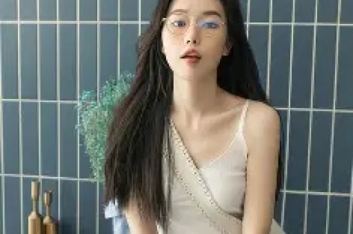 女明星集体“塌房”她们为啥都不装了