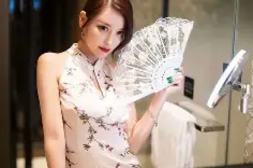 热搜压不住！知名女星曝陈小春猛料 好男人人设崩塌 采儿被打脸